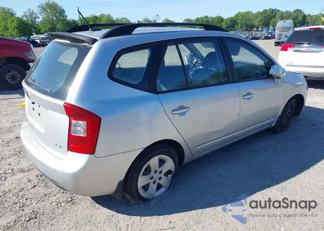 2009 Kia Rondo Lx z USA, uszkodzony, nr VIN KNAFG529597262211